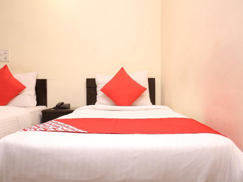 ניו דלהי Oyo 28126 Charanpahari Hotel מראה חיצוני תמונה